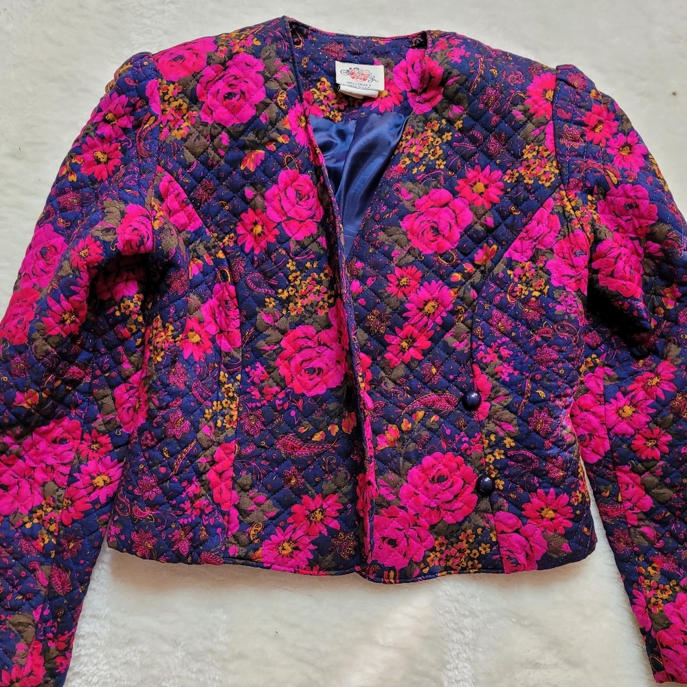 Chic Floral Blazer